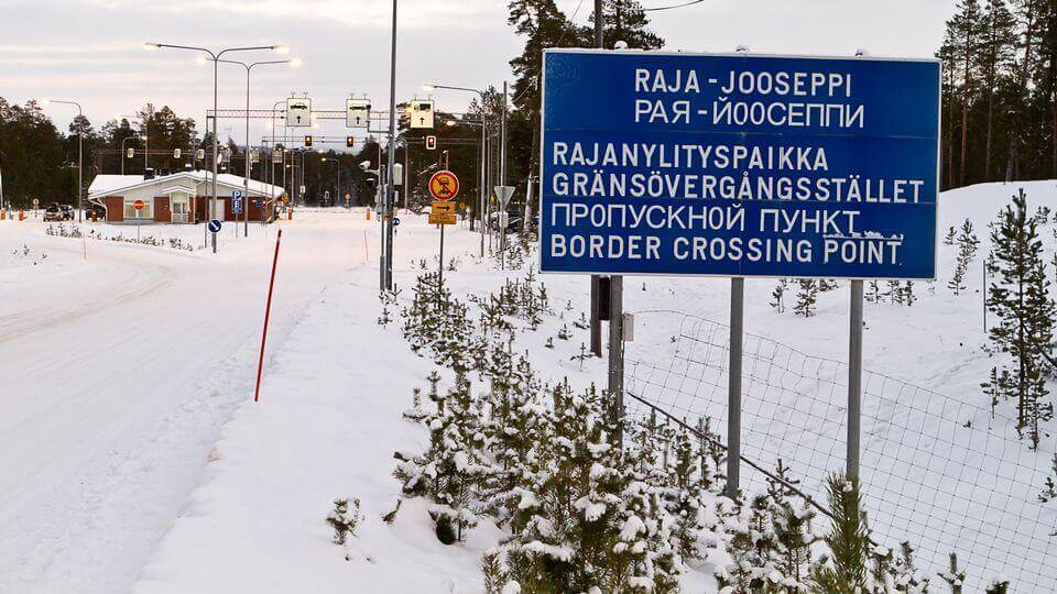 Финска ќе гради нови, посилни огради на границата со Русија