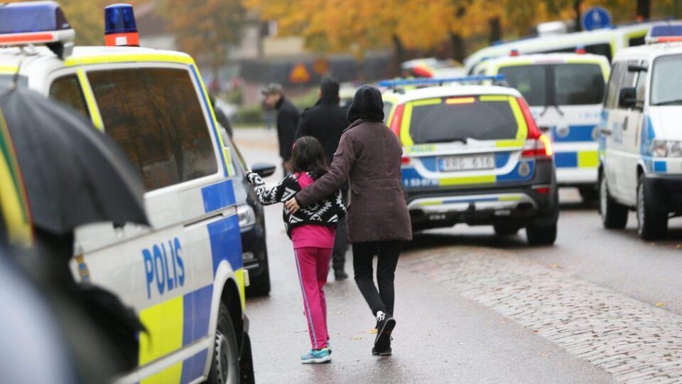 Во Шведска уапсени петмина осомничени терористи од Исламска држава