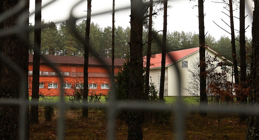 Камбовски: Затворите се претворени во училишта за криминал