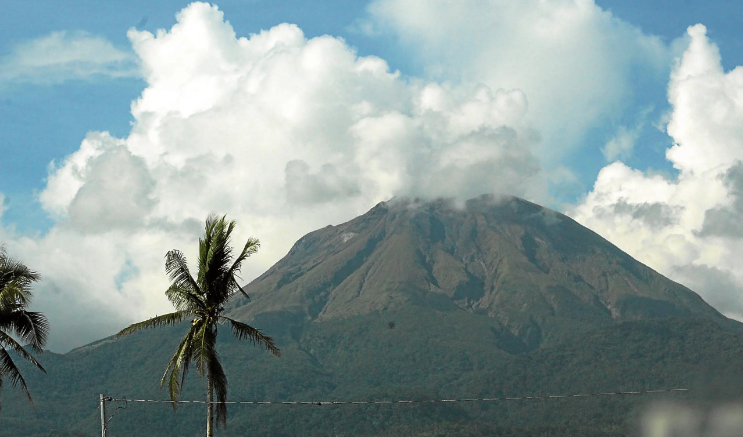 Ерупција на вулкан на Филипините