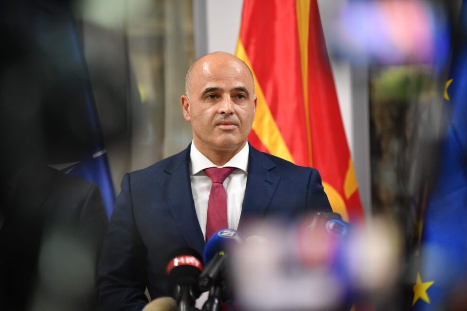 Ковачки: Македонскиот премиер е трајно неспособен или е дезертер од војска во 2001?