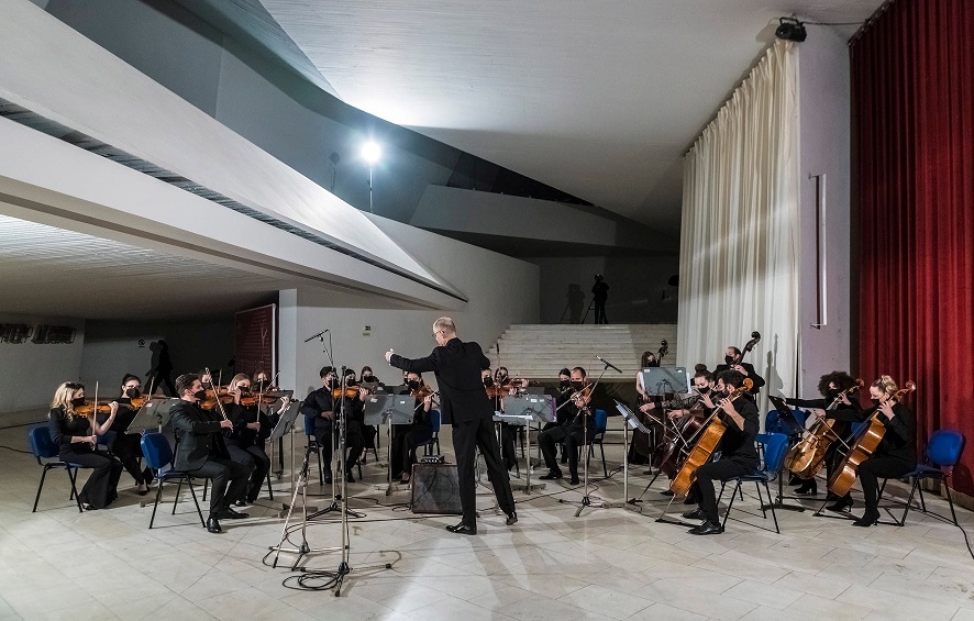 Целовечерен концерт на Камерниот оркестар на Музичката Младина на Македонија „Саша Николовски-Ѓумар“ вечерва на „Охридско лето“