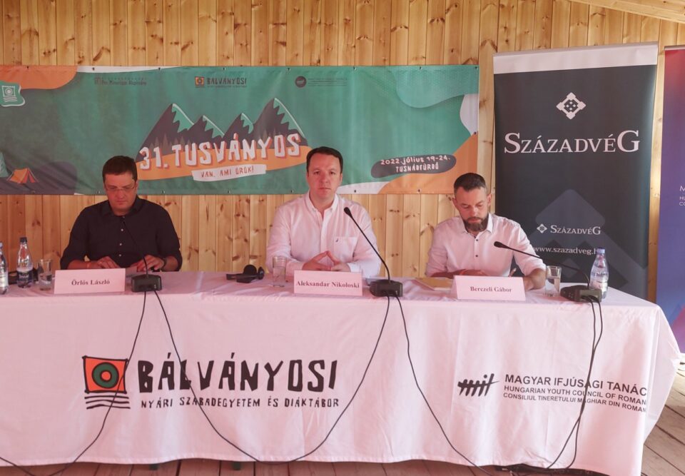 Николоски ќе се обрати на летниот камп „Балвањос“ во Трансилванија