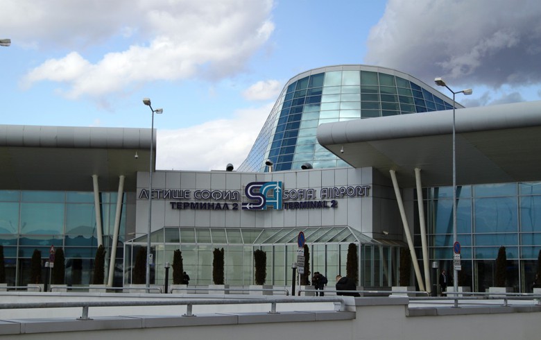 Аеродромот во Софија затворен поради анонимна дојава за бомба