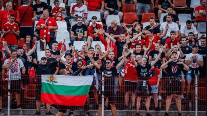 Бугарите почнаа со притисоци и провокации околу историјата и на фудбалски натпревар