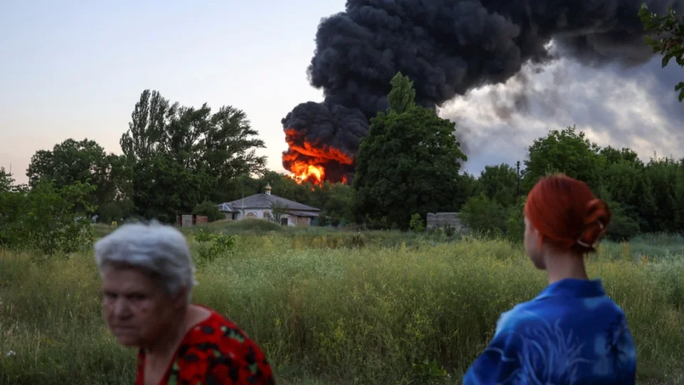 Руските сили денеска жестоко го гранатираат украинскиот источен регион Доњецк
