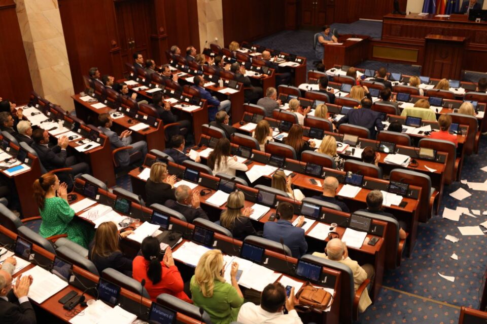 Ковачевски се надева дека пратениците ќе гласаат за уставни измени