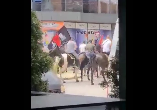 МВР вели дека коњаниците со знамиња на Голема Албанија во Гостивар славеле свадба