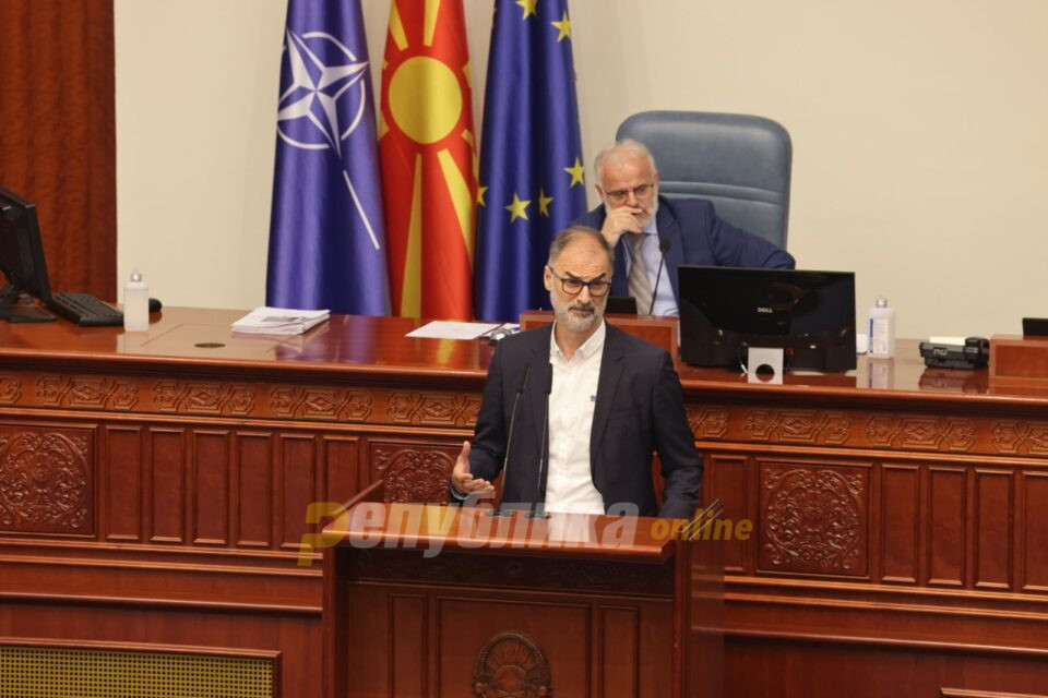 Стоилковиќ: ВМРО-ДПМНЕ и коалицијата со сигурност нема да гласаат за уставни измени, а има и неколку пратеника од владејачкото мнозинство што нема да гласаат