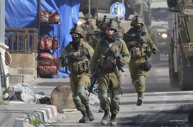 Палестинци пукале во автобус со израелски војници, шестмина ранети