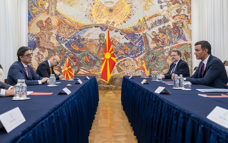 Пендаровски на средба со шпанскиот премиер
