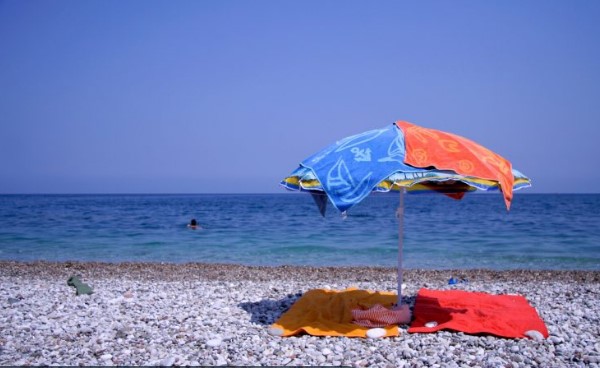 Ако на оваа плажа оставите крпа за сончање да ви чува место преку ноќ можете да бидете казнети со 200 евра