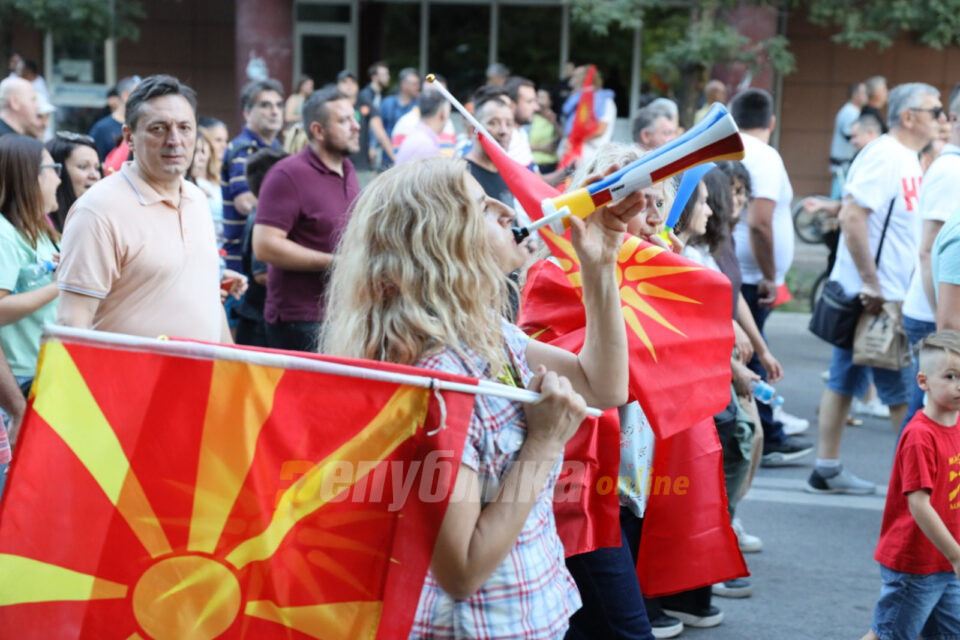 Атанасовски: НЕ за разнебитување на Македонија, НЕ за заборав на македонскиот народ и НЕ за македонскиот јазик да биде некаков си дијалект