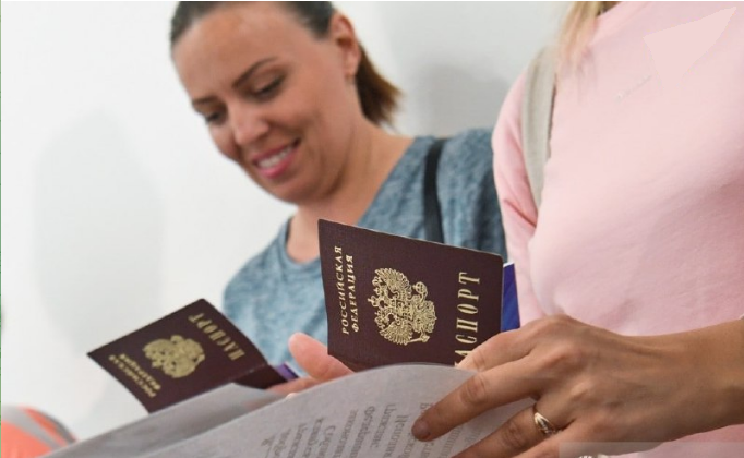 Жителите на Бердјанск во Запорожје масовно земаат руски пасоши