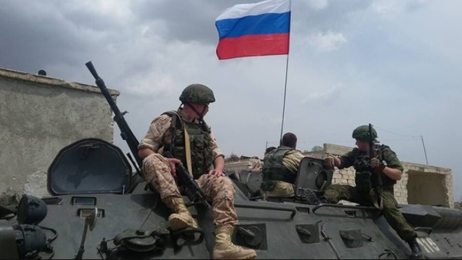 Руски војници учествуваат на тактички вежби во Белорусија
