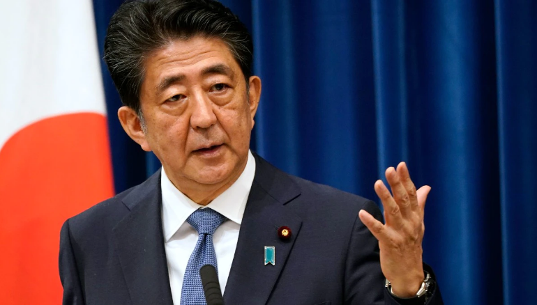 Почина поранешниот јапонски премиер Абе
