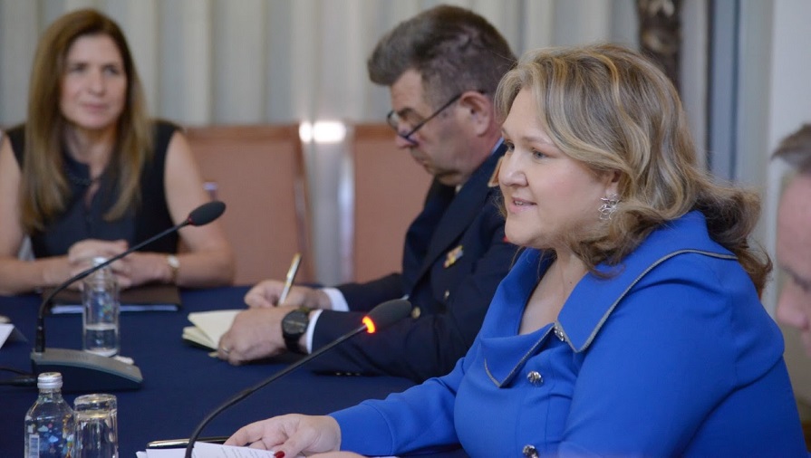 Петровска со амбасадорите на членките на НАТО: Најголемата сила на Алијансата е заедништвото и одлучноста
