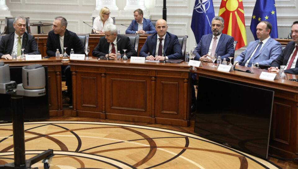 Димовски: Значи имаме Влада, ама не на Македонија…