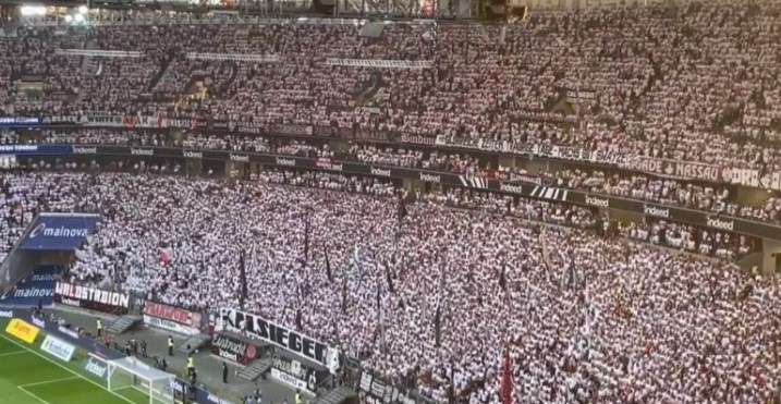 На стадион во Германија исвиркана германската химна