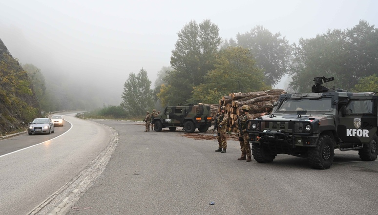 КФОР го зголеми присуството и патролирањето на косовско-српската граница