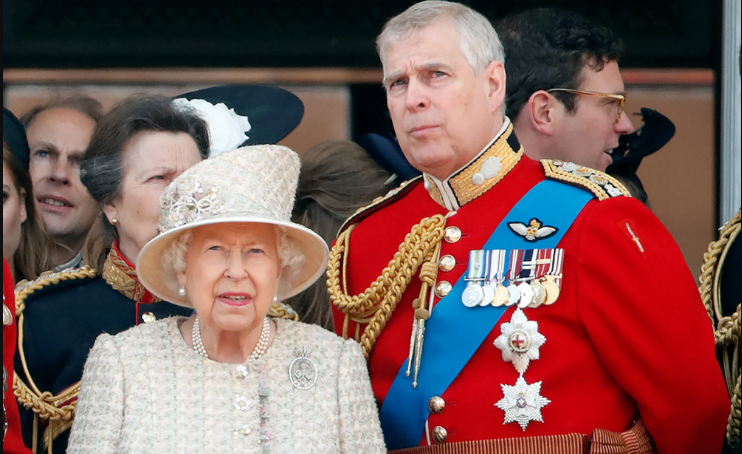 Британскиот принц Ендрју ќе добие мјузикл за обвинувањата за сексуално вознемирување