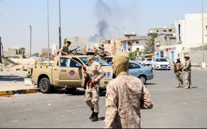 Ривалски фракции почнаа борби во главниот град на Либија: Најмалку 13 загинати и стотина ранети