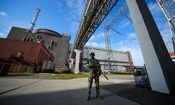Украинските сили со десант се обиделе да ја заземат нуклеарната централа Запорожје