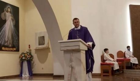 Свештеник од Риека одбил да крсти дете на хомосексуална двојка