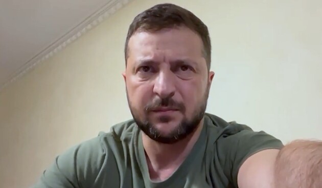 Објавен инсајдерски извештај: Зеленски одби да верува дека Русите ќе ја нападнат Украина, мислеше дека Бајден го мести
