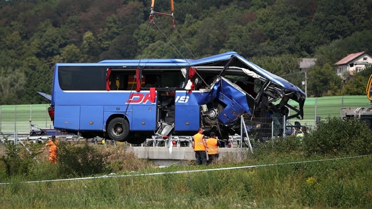 Луѓе, немојте да ме мачите, мојот живот е уништен: Возачот на полскиот автобус е уништен