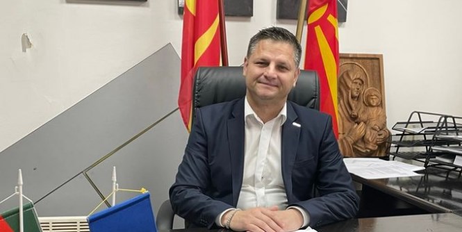 Општина Македонска Каменица наместо нови мобилни телефони ќе набави таблети за ученици од социјално ранливи семејства