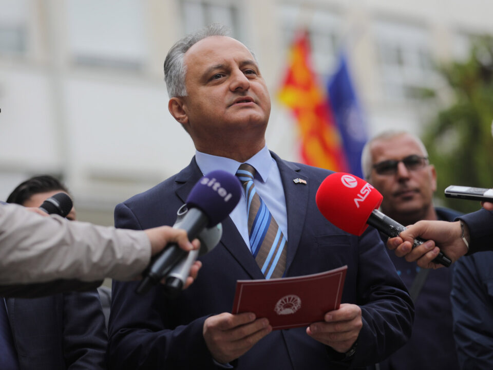 Државниот секретар во Министерството за одбрана Драган Николиќ поднесе оставка