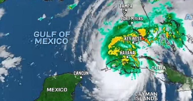 Ураганот Јан се приближува до Флорида