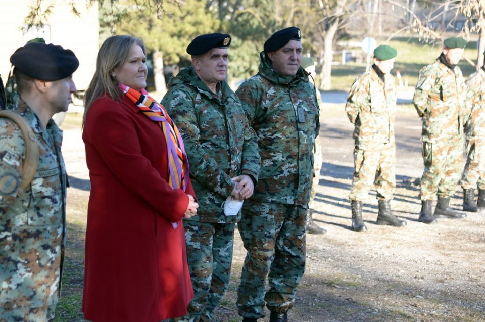 Петровска: Ќе испратиме нова воена помош за Украина