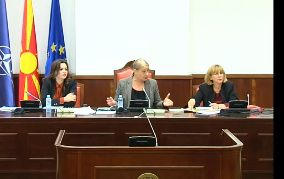 Со кавги завршена и оваа седница за Јовески, од ВМРО-ДПМНЕ порачаа дека нема да дозволат тој да стане уставен судија