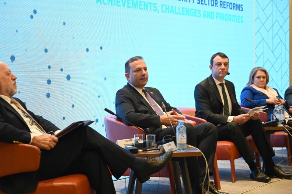 Спасовски на конференција на ДЦАФ: Направивме успешни реформи на безбедносните служби