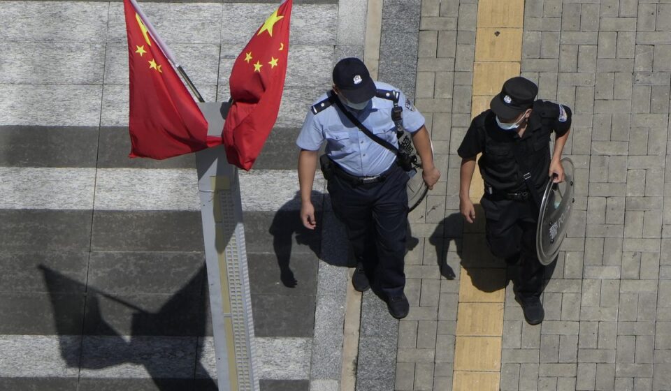 Кина обвинета за поставување „нелегални полициски станици“ во Холандија