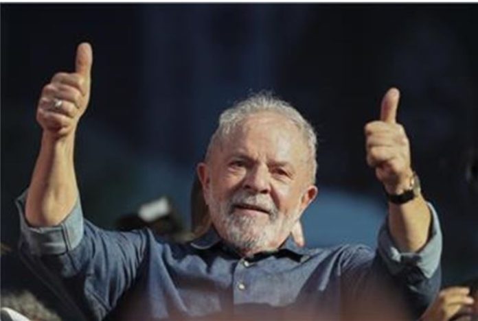 Луис Инасио Лула да Силва e нов претседател на Бразил
