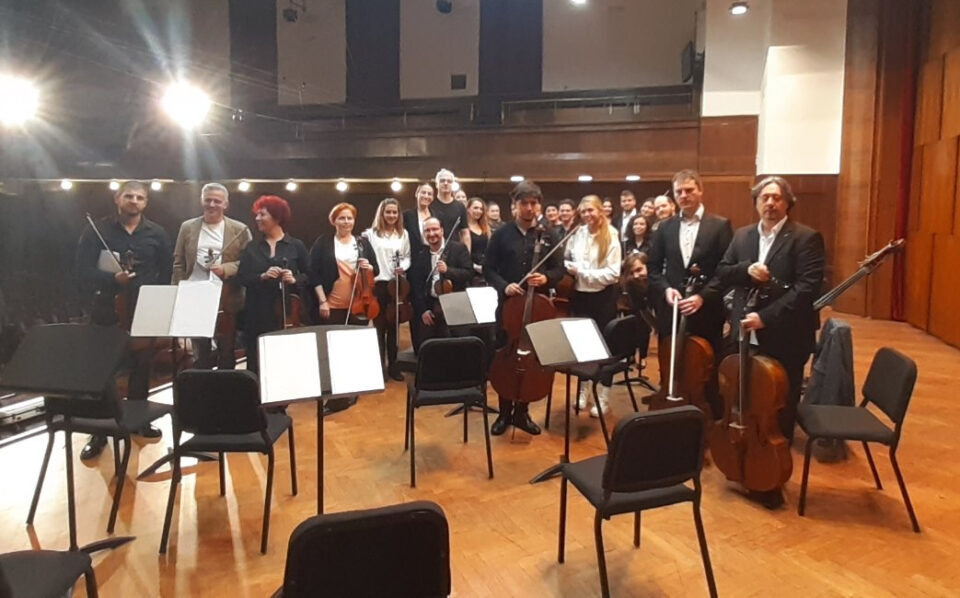 Концертен спектакл „Фузија“: Светски познатата виолинистка Ирина Мурезану оваа среда настапува во Скопје