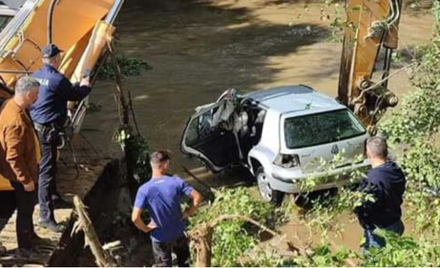 Потрагата заврши: Во Вардар пронајден трупот на кумановецот кој со „голф“ падна во реката кај Желино