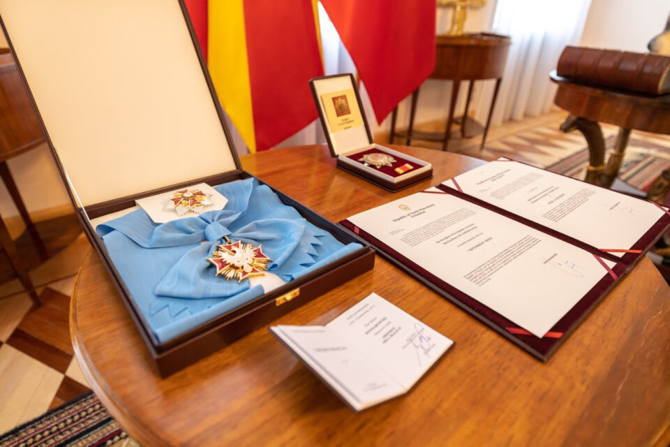 Претседателот Пендаровски во Варшава одликуван со Орден на Белиот Орел, претседателот Дуда со Орден „8 Септември“
