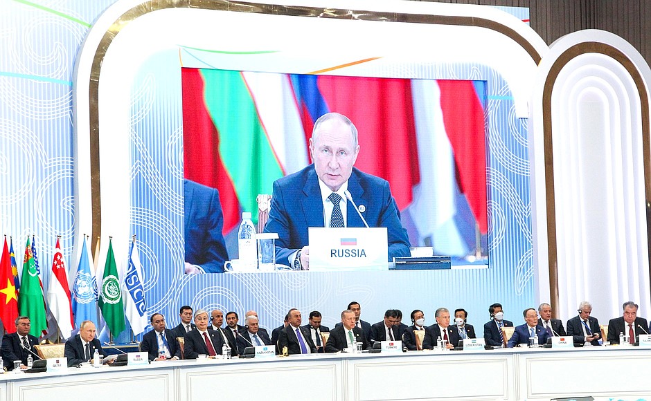 Путин учествува на три меѓународни самити во Казахстан