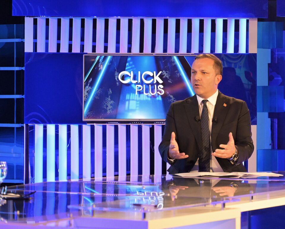 Спасовски во „Клик Плус“ на ТВ 21: Наскоро ќе има резултати од истрагата за лажните најави за бомби