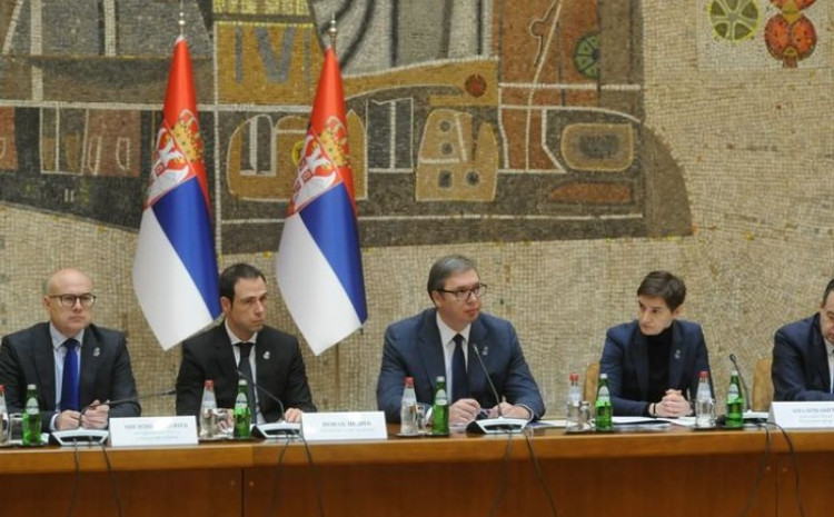 Вучиќ по вонредната седница на Владата на Србија: Не се откажуваме од политиката на мир и стабилност