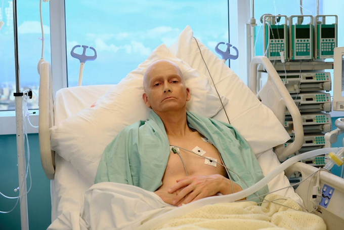 Дејвид Тенант целосно трансформиран во жестокиот критичар на Путин во серијата „Литвиненко“
