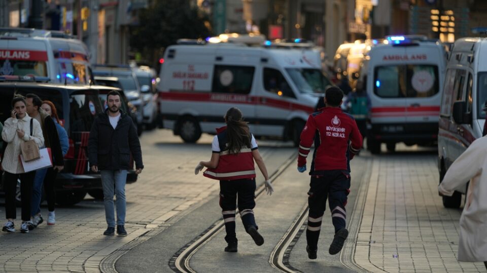 Шрапнел во рамото: Меѓу повредените во Истанбул и нишлика