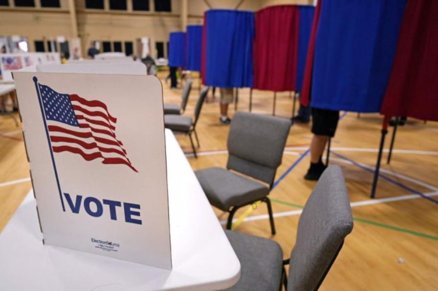 Избори САД: Проблеми со машините за броење гласови во Аризона