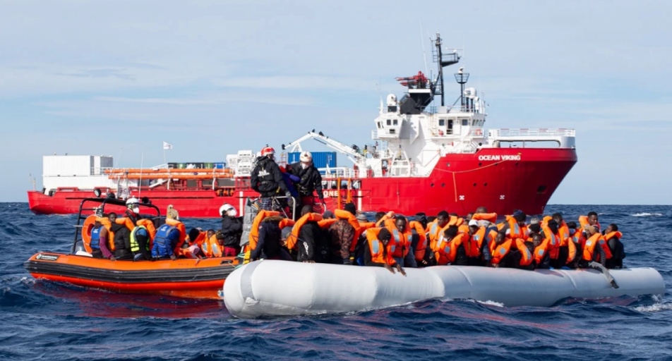 Уапсени седум криумчари меѓу спасените 483 мигранти кај Крит