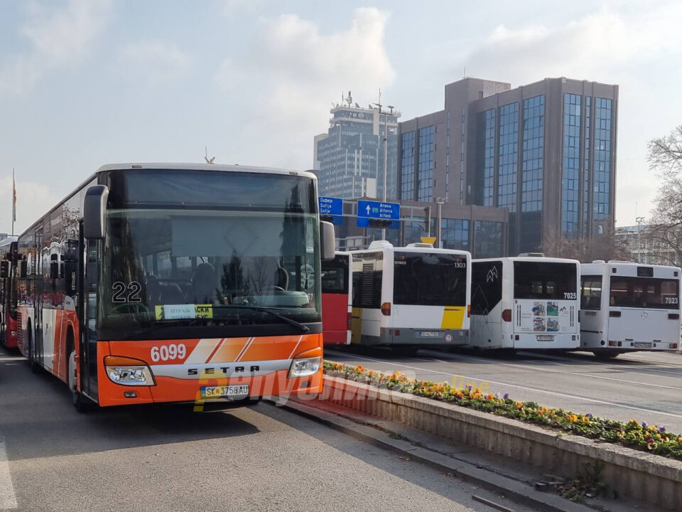 Приватните превозници нема да учествуваат на огласот на Град Скопје, од Владата бараат одземање на ингеренциите на Арсовска за јавниот превоз