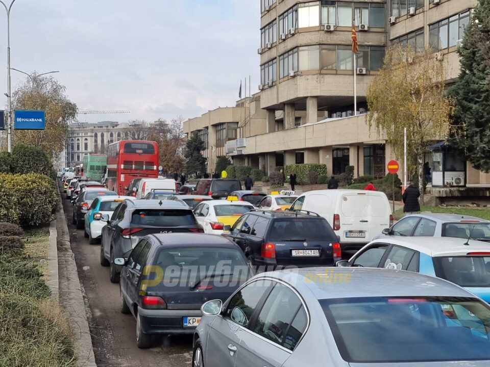 Метеж во Скопје: Избегнете ги овие булевари
